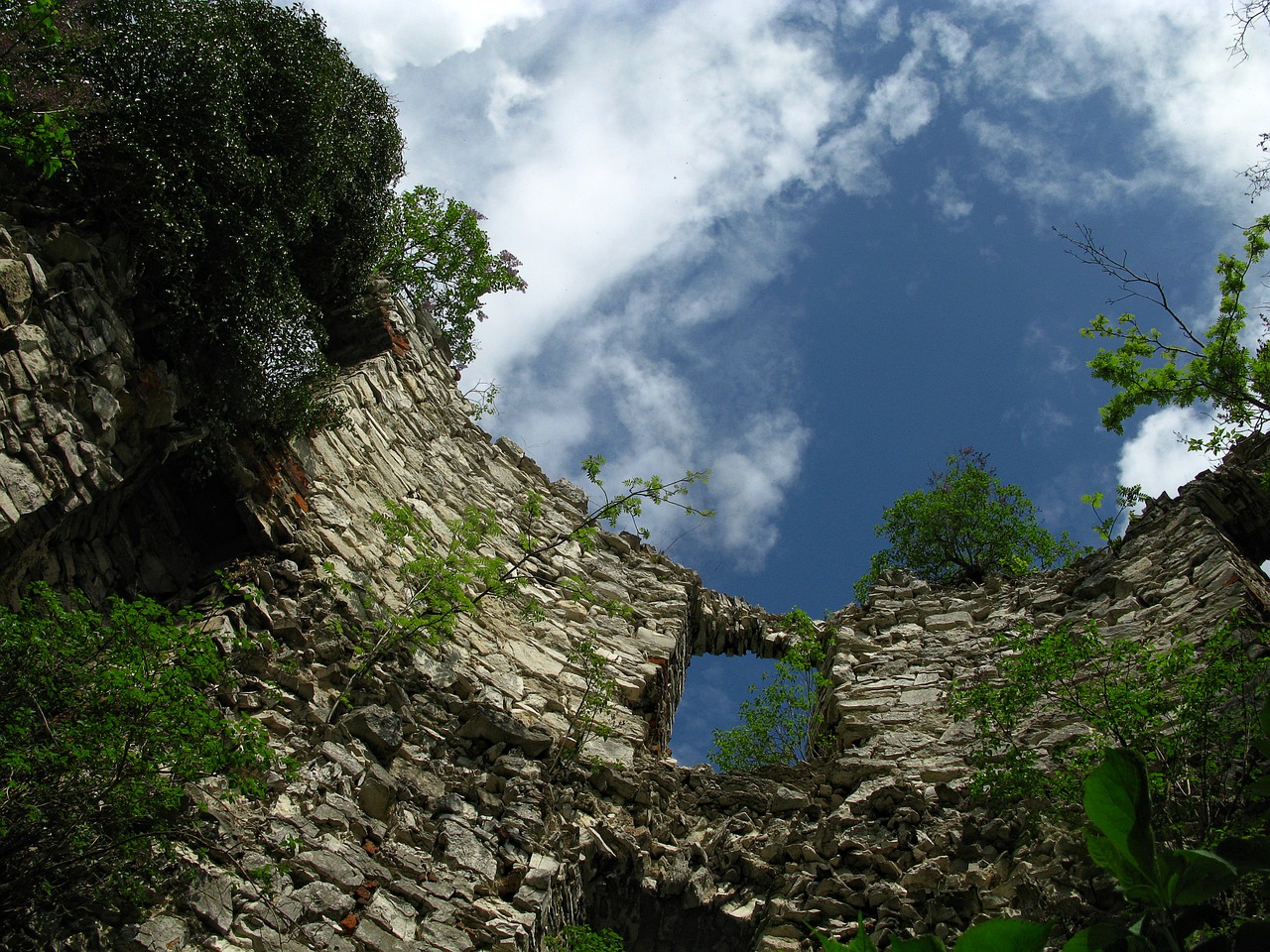 the-ruins-of-the-688655_1280